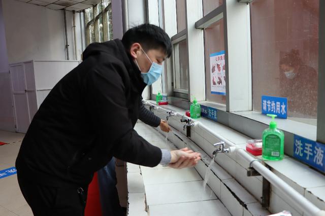市教育局對南陽一中、南陽五中高三開學準備工作開展檢查驗收